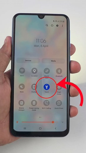 Mobile torch button tips and tricks #instagramreels #instagood #instagram #mobile #setting | Hoga toga