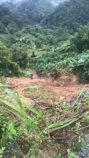 3.3M views · 21K reactions | Cao gần 2000m thì trôi về đâu | Truong Huynh | Facebook