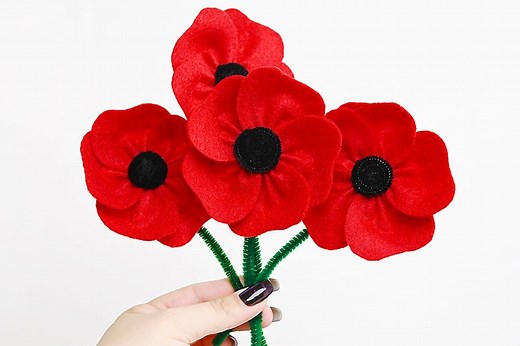 DIY Felt Poppies | Free Felt Poppy Pattern