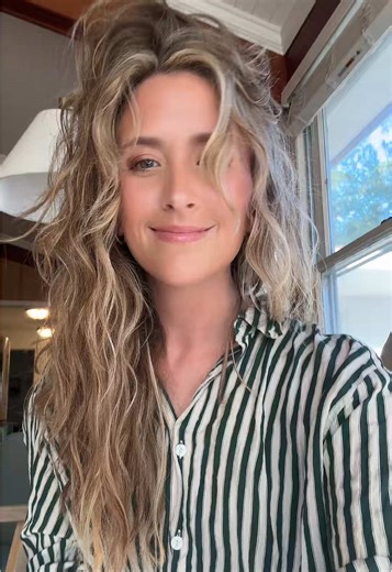 Exploring Curls and Waves: My Hair Experiment