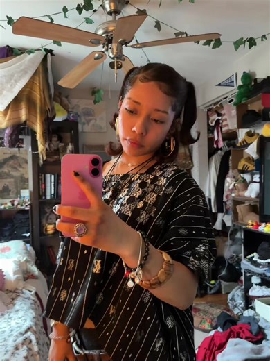 #huipil a traditional Mayan clothing that was made using traditional Guatemala techniques on a backstrap loom with design heavily decorated with embroidered, beads,ribbons, lace, and more. The diesgns woven in these fabrics were heavily decorated with meaning and symbolism so for every color,weave and patterns it is made with purpose to represent culture, status and the history of the many indigenous communities there, these huipil design were carefully crafted allowing you to know what indigeno