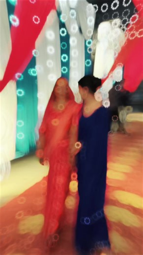 Celebrating Mother-Daughter Bonds with Saree Elegance