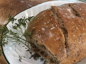 No Knead Whole PLant Based German Caraway Seed- Rye Mix Bread