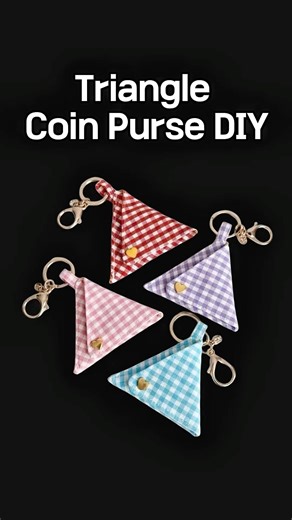 5-Minute Triangle Coin Pouch DIY 👛🧵| Keyring Wallet | Easy sewing