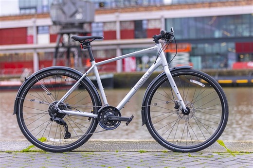 Pinnacle Neon review: an ordinary-looking commuter bike with some of the best spec I've seen for £500 | BikeRadar