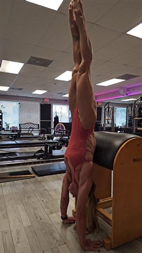 the real pilates queen | Back flexibility wisdom centers on consistency, mindful movement, and strengthening your core to support the spine, preventing stiffness... | Instagram