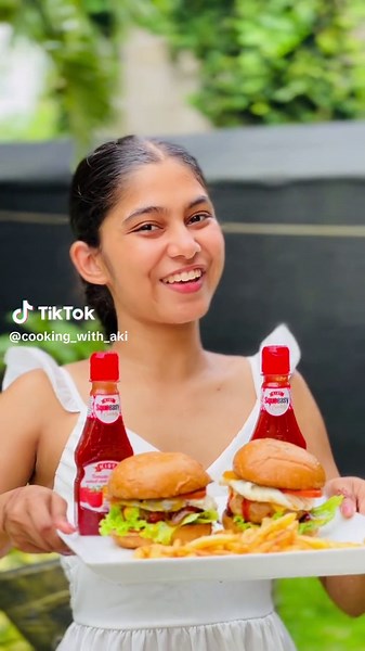 Delicious Burger Recipe | Cooking with Aki