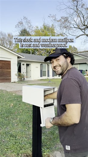 This One Mailbox Swap Changed the Whole Front Yard