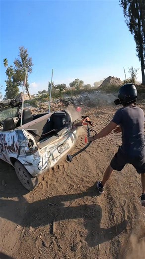 Les enseño como no deben de reversear 😩😩#luismt #luismoto #chevylimusina