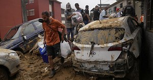 Deadly cliff collapse in Brazil