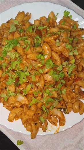 Desi Style Macaroni Recipe 🍝 | Indian Masala Macaroni Street Style | Easy & Tasty