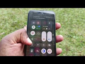 How To Turn On/Off Flashlight on iPhone 13