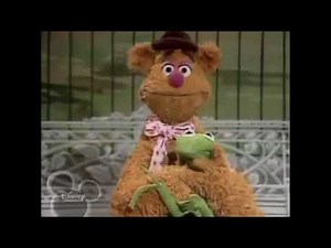 fozzie's comedy act from episode 216 of the muppet show