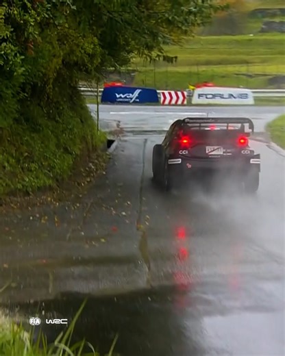 Down to the wire 🤯 Relive more 2025 crazy stages on YouTube! #WRC | #RallyJapan 🇯🇵 | WRC - FIA World Rally Championship