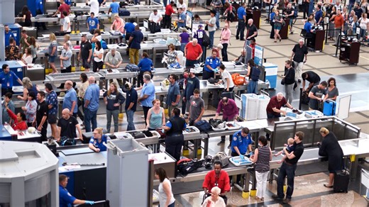 ‘Hopelessness’ among air traffic controllers as government shutdown drags on, expert says