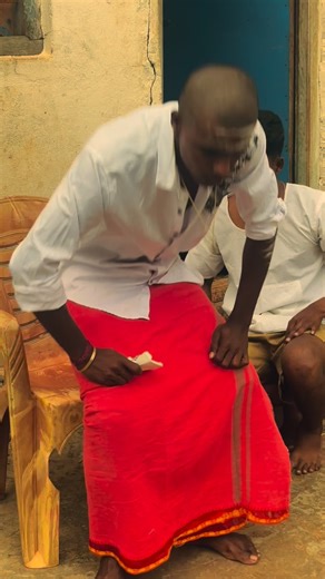 K Kiran on Instagram: "ಜಿಪುಣ ದಾನ ಶೂರ ಕರ್ಣ Part 3 @k2_kannadiga_ #viral #kannada #comedy #viralvideos #k2 #funny #village #boys #temple #jipuna #karna #a #bangalore #cat #design #enjoy #foryou #girls #horse #i #job #karnataka #l #m #new #o #post #qatar #r #s"