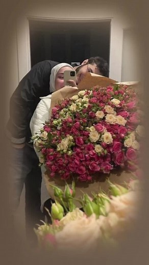 Romantic Bouquet of Pink and White Roses