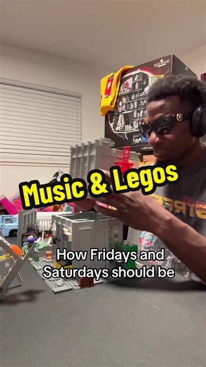 Phone on do not disturb. A Alexa start up my playlist. #lego #afol #legotiktok #foryoupage #explorepage✨
