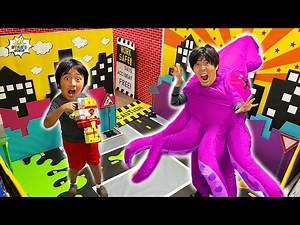 Ryan escape the Giant Octopus in the Box Fort Obby! - Videos For Kids