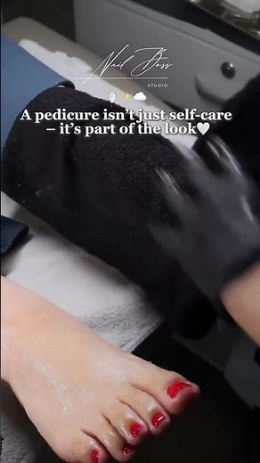 Summer pedicure near me Moments That Complete the Whole Look