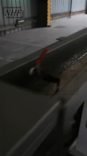 Double-layer co-extrusion high-speed series extruder, stable operation at 1100 meters/min. Suitable for network core wire insulation extrusion, meeting CAT5E/CAT6/CAT6E standards.#machine #cablemachinery #lancable #networkcable #cablemachine #cablemakingmachine #cablemakingmachinemanufacturer #cablemanufacturer #cablemanagement | Denny Xiao | Facebook