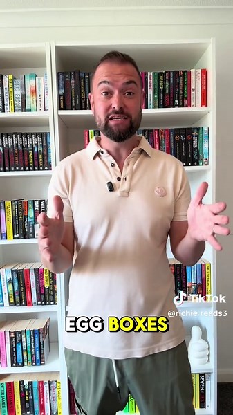 Creative Bookshelf Hack for Optimal Space Saving