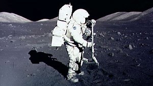 NASA'dan özel şirketlere "bize Ay'dan toprak getirin" çağrısı!