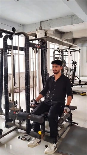 Leg extension || Leg day #fitnessshorts #gymroutine #gym #shorts #workout #daddycalling