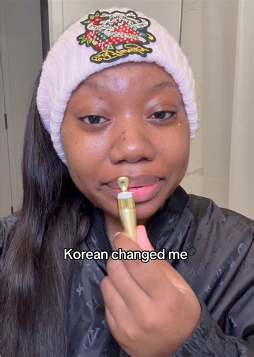 The only lip plumper that I know truly works omggg #ballinonnabudget #lipplumper #lipfiller #ragebaiter #ragebaiter