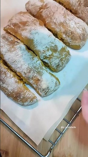 Pane alla curcuma e semi misti