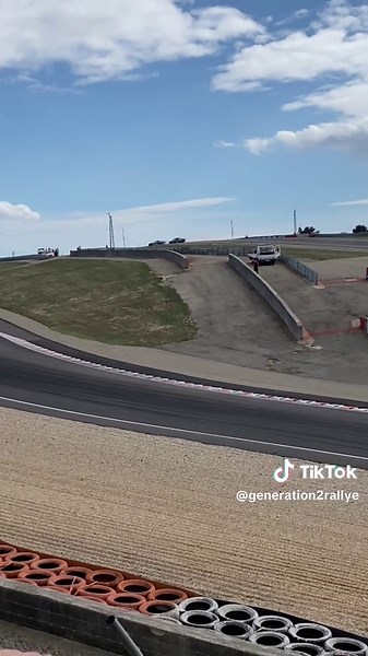 Drifting Techniques Explained: Mastering the Art