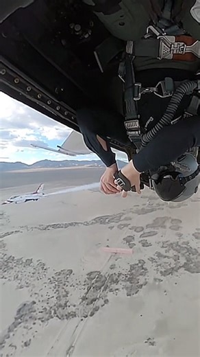 24K views · 14K reactions | Snapping pictures while inverted @afthunderbirds Video by Staff Sgt. Breanna Klemm | Combat Aviationist | Facebook