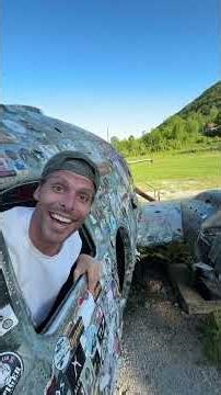 You can climb this abandoned plane on the border of Bosnia 🇧🇦 and Croatia 🇭🇷 at the Zeljava Airbase