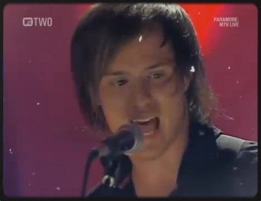 8.6K views · 159 reactions | Crush Crush Crush - Paramore 2007  | Music That Makes Me Feel Better | Facebook