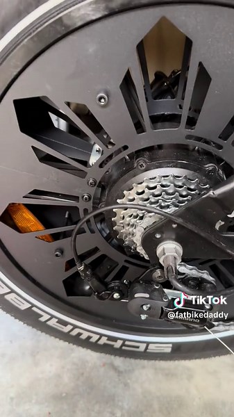 Fatbike Mod: Upgrade Your Ride with Style!