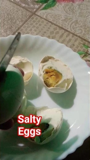 DIY Cracking Salty Eggs #shorts #satisfying #egg #viral #ytshorts #asmr