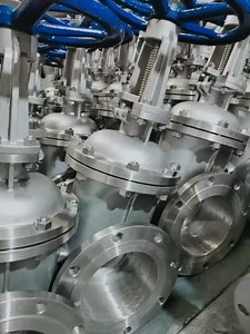 API 600 Cast Iron ASTM A216 Wcb Body Material Api 6a 8 Inch Dn200 End Flange ASME B16.5 150LBS Gate Valve