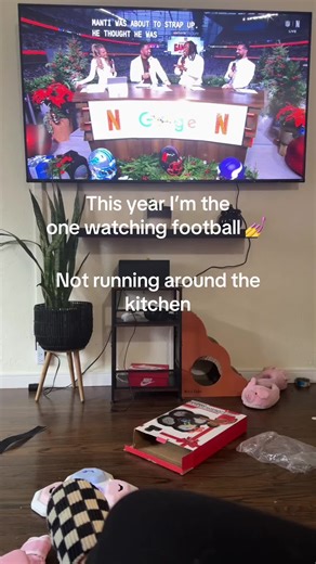 Football Watching: My Fiancé Takes Over Kitchen Duties