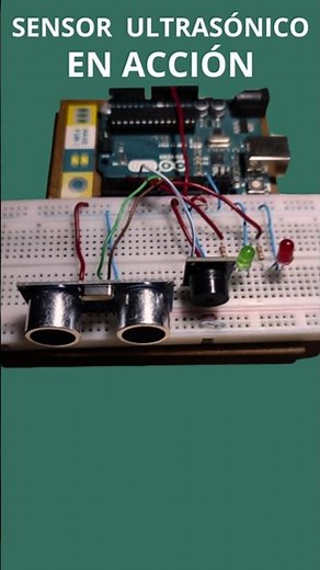 ¡Así detecta objetos Arduino con el HC-SR04! 😱 #Electrónica #Shorts