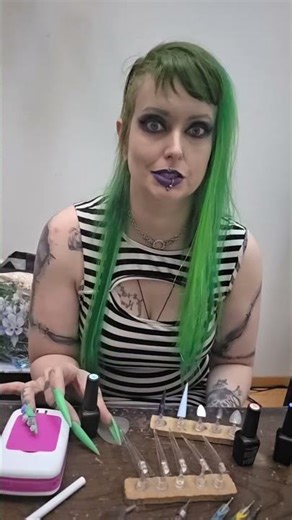 Live highlight! Jesus doesn't judge looks, but people sure do.