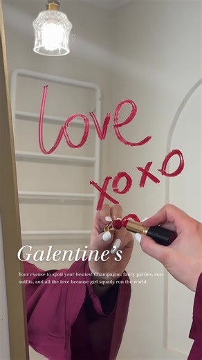 galentine’s day = your excuse to spoil your besties! 🥂🎀💄 #vivisticker #galentines #galentinesday #girlgang #bestiegoals