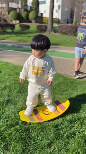 Casually Surfing on a Balance Board 🏄 #surf