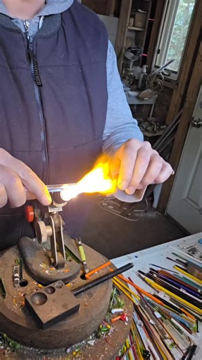 13 reactions · 3 comments | Lets make some twisted glass cane for some Santa Penguin scarves! IG doesn't like it when I post longer videos so I manage to edit and speed up this video from just shy of 7 minutes down to a minute and 17seconds. If only I could work this fast in real life #lampworkart #lampworking #canadianglass #saskarts #inthestudio #glassstudio | Erin Pell - Glass Artist | Facebook