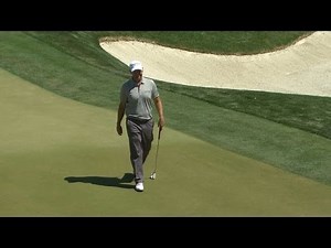 Erik Compton pours in a 40-footer at Shell