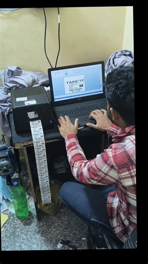 qr scanner code niklate hue #hitsong #trendingsong #bollywoodsongs