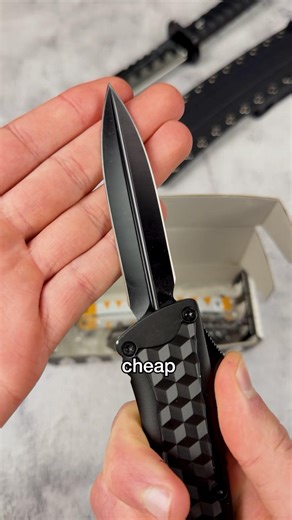 These “anime” knives offended him… 😵‍💫