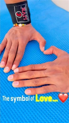 No love only hardwork …❤️‍🔥🥷 #calisthenics #nolove #handstandworkout #shorts #fitness @bebecomeme