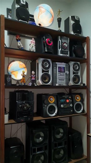 Mini system Sony mhc ec77 tocando Alceu Valença ( La belle de Jour