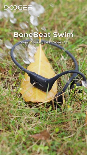 Hiking headphones that’re stuffy or slip off? HARD PASS ❌ This BoneBeatSwim is my trail MVP 🥾: dual bone air conduction (crisp sound, zero stuffiness), #ip68 waterproof , Bluetooth MP3 modes — vibe nonstop the whole hike 🎧 #hiking #headphones#lifestyle#gadget