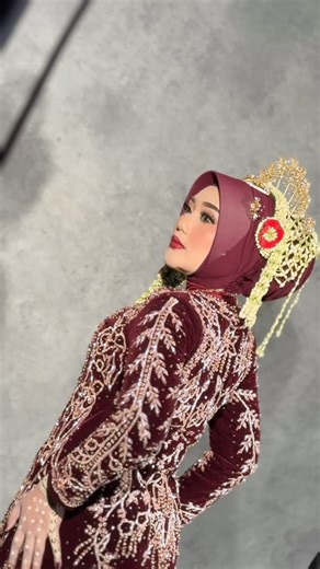 Nina_mua on Instagram: "SO CANTIK 😍🔥 wedding @amandaheryyanto ❤️ MUA @nina_muametro attire @attire_metro decor @anam_dekor fg @leisafilm wo @jejakmoo.id #fyp #muametro #muametropusat #viralreels #viralvideos❣️"